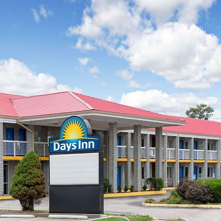 Days Inn By Wyndham Ρίτσμοντ Εξωτερικό φωτογραφία