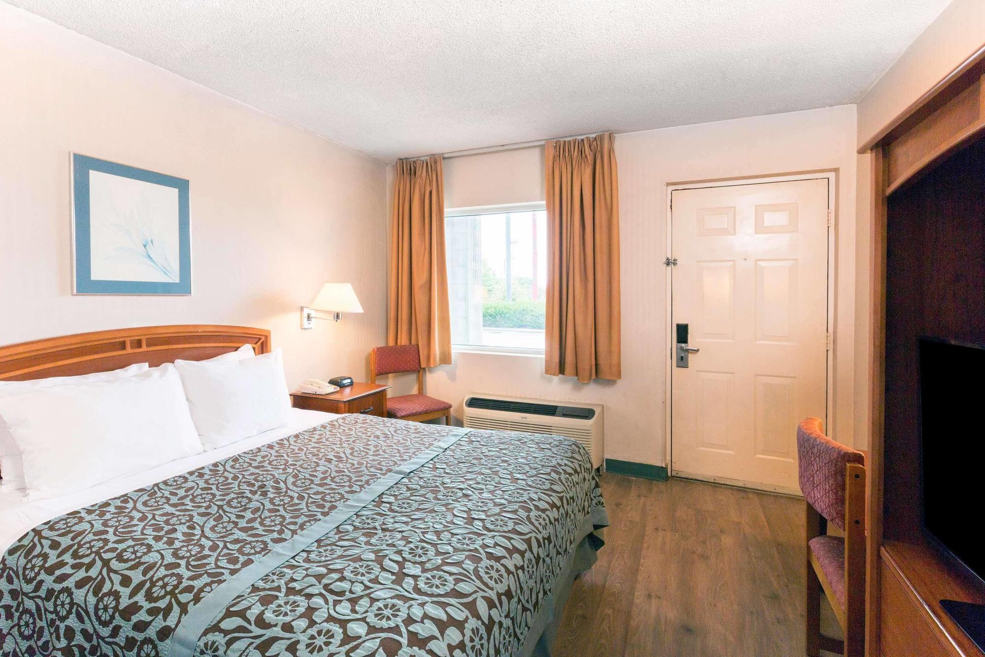 Days Inn By Wyndham Ρίτσμοντ Εξωτερικό φωτογραφία